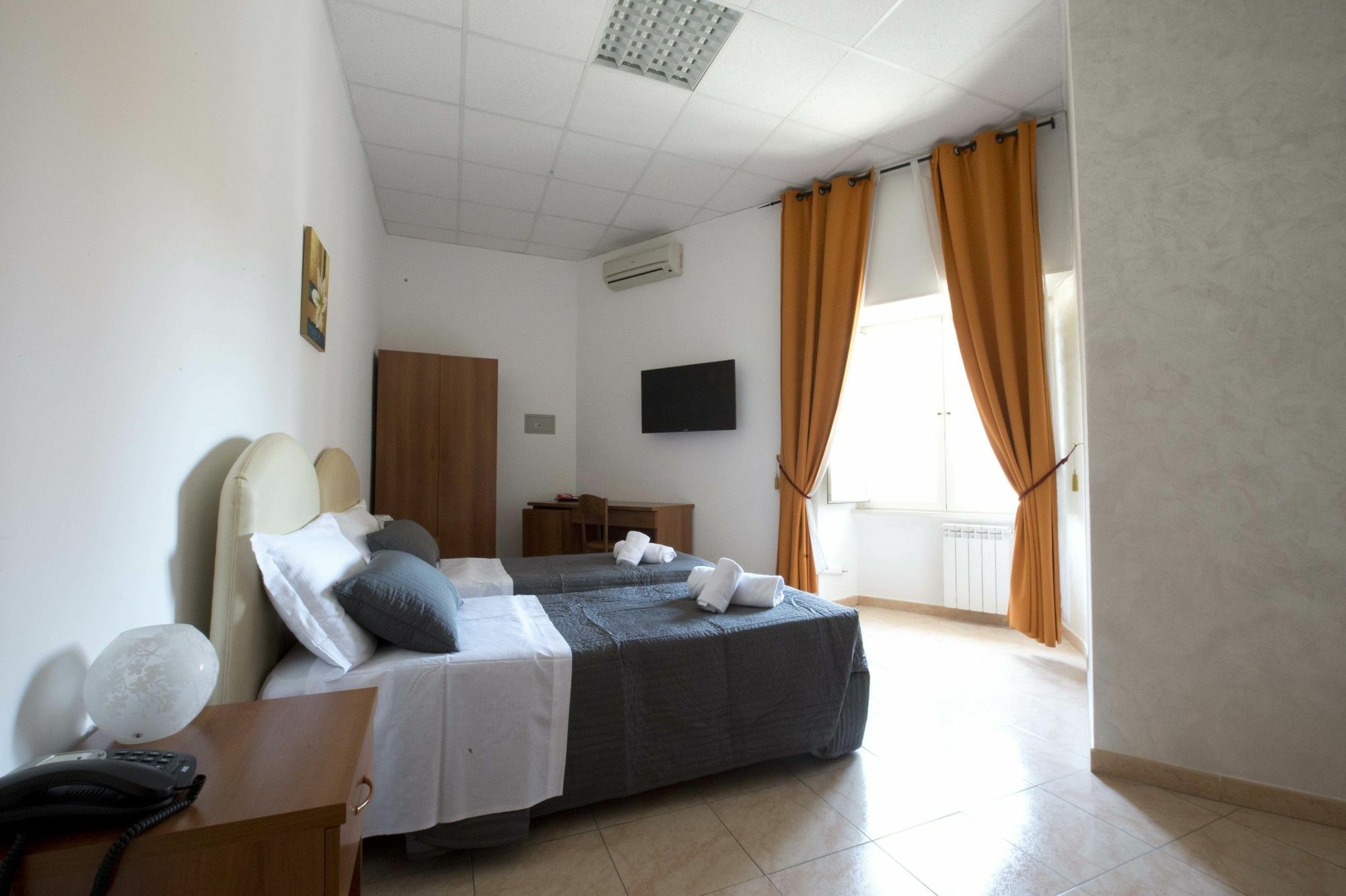 Maikol Family Guest house 2*